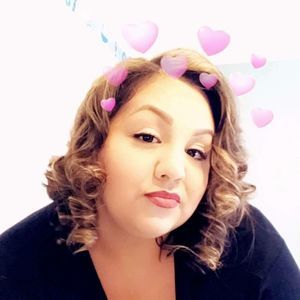 Meet your Posher, Denissa